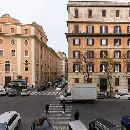 Giusi Rooms - Esquilino Harmony Guesthouse