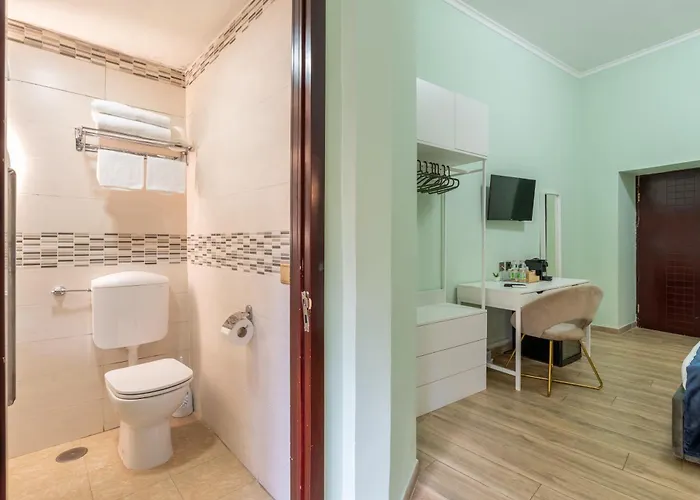 Giusi - Esquilino Harmony Bed and Breakfast 4*